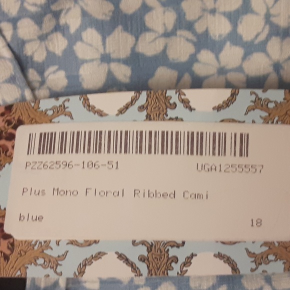 BooHoo Tank Top - Picture 3 of 7